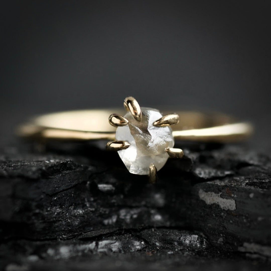 Translucent diamond ring