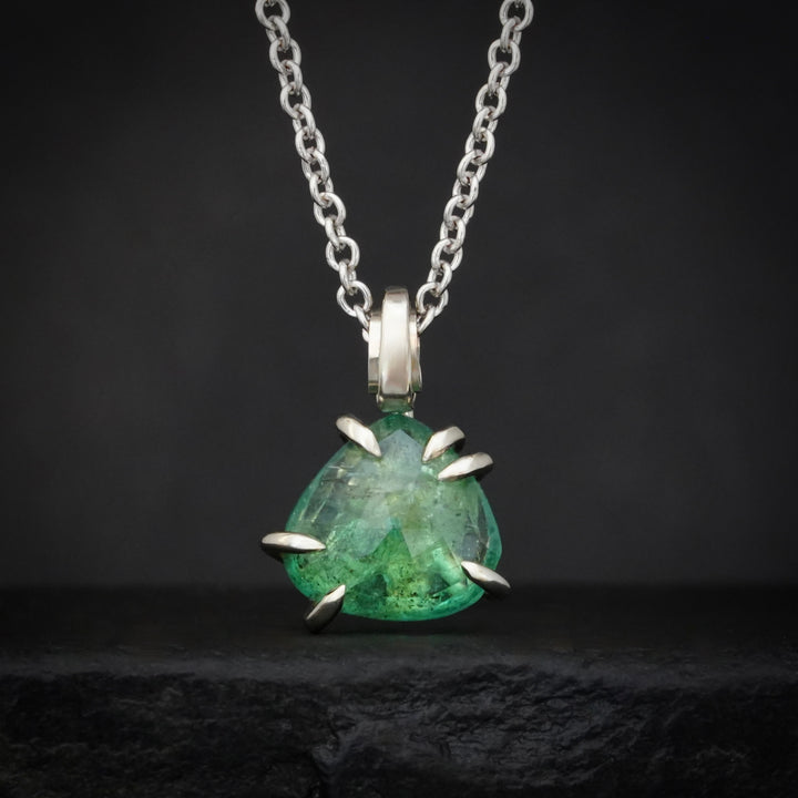 RTS White Gold Emerald Necklace