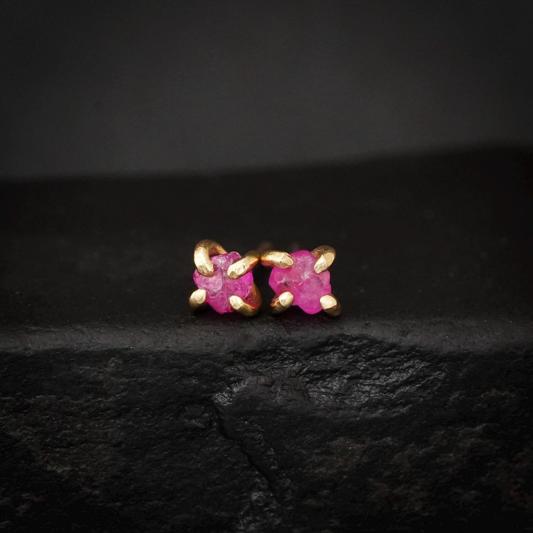 RTS 18k Solid Yellow Gold Raw Uncut Pink Sapphire Stud Earrings
