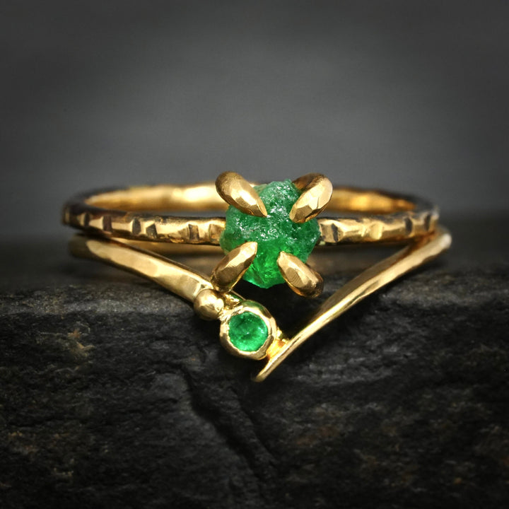 Raw Emerald Ring: RTS Solid 18k Yellow Gold 4 Prong Set Raw Uncut Natural Emerald Crystal Ring in US size 5.25 / UK size K