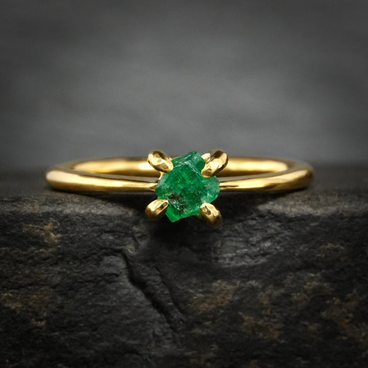 Bright green emerald ring