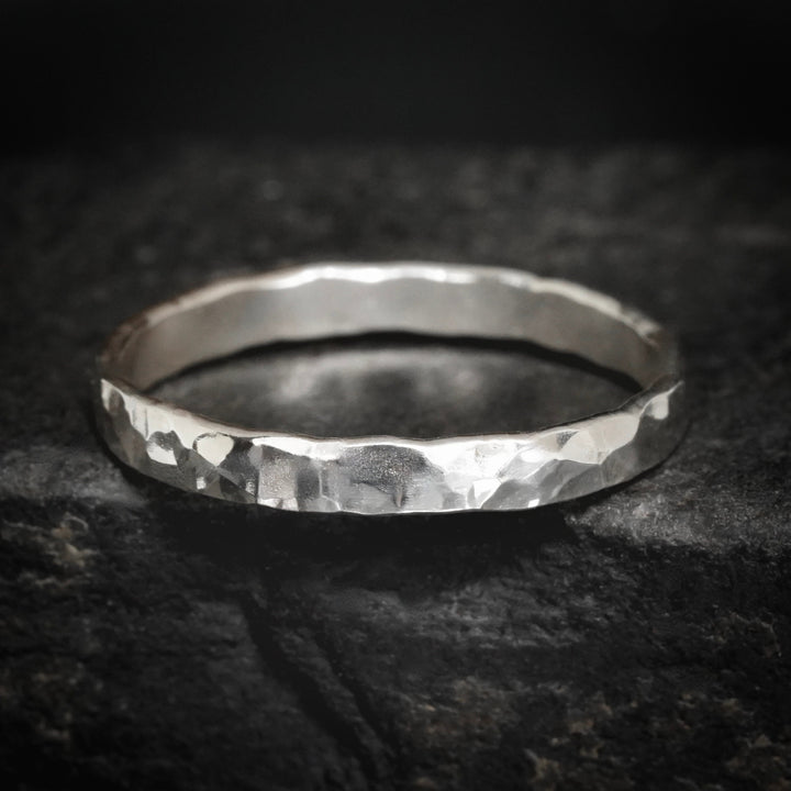 2mm Hammered Band