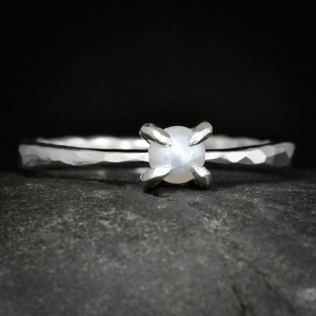 White Freshwater Pearl Ring