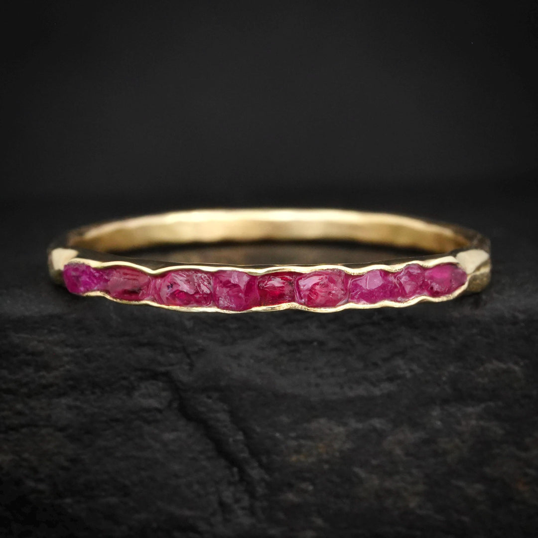 Raw Ruby Band Ring. Yellow Gold Nature Inspired Raw Uncut Natural Ruby Slim Band Ring. Ruby Wedding Band. Ruby Promise Ring Unique Ruby Ring