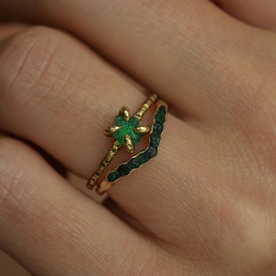 Raw Emerald Wave Ring. Yellow Gold Handmade Rustic Natural Raw Rough Uncut Bezel Set Dark Green Emerald Wave Band Ring. Emerald Band Ring