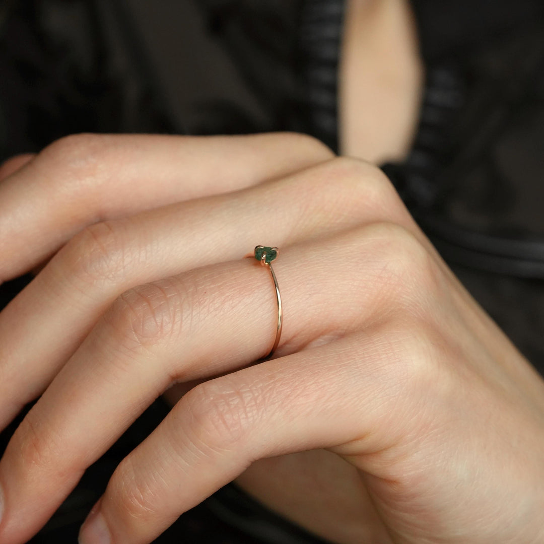 Emerald Crystal Ring: RTS Solid 14k Rose Gold 3 Prong Set Natural Emerald Crystal Slice Engagement Promise Band Ring in US size 6