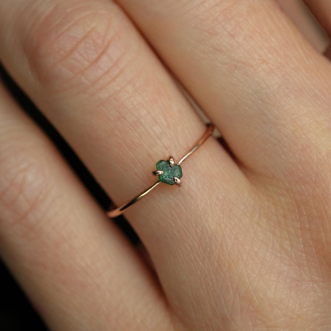Emerald Crystal Ring: RTS Solid 14k Rose Gold 3 Prong Set Natural Emerald Crystal Slice Engagement Promise Band Ring in US size 6