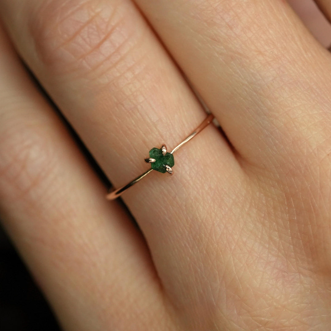 Emerald Crystal Ring: RTS Solid 14k Rose Gold 3 Prong Set Natural Emerald Crystal Slice Engagement Promise Band Ring in US size 6