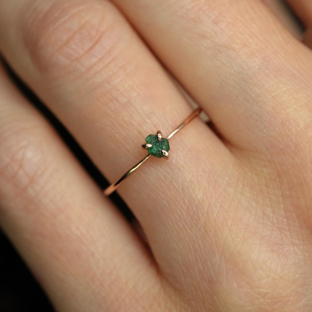 Emerald Crystal Ring: RTS Solid 14k Rose Gold 3 Prong Set Natural Emerald Crystal Slice Engagement Promise Band Ring in US size 6