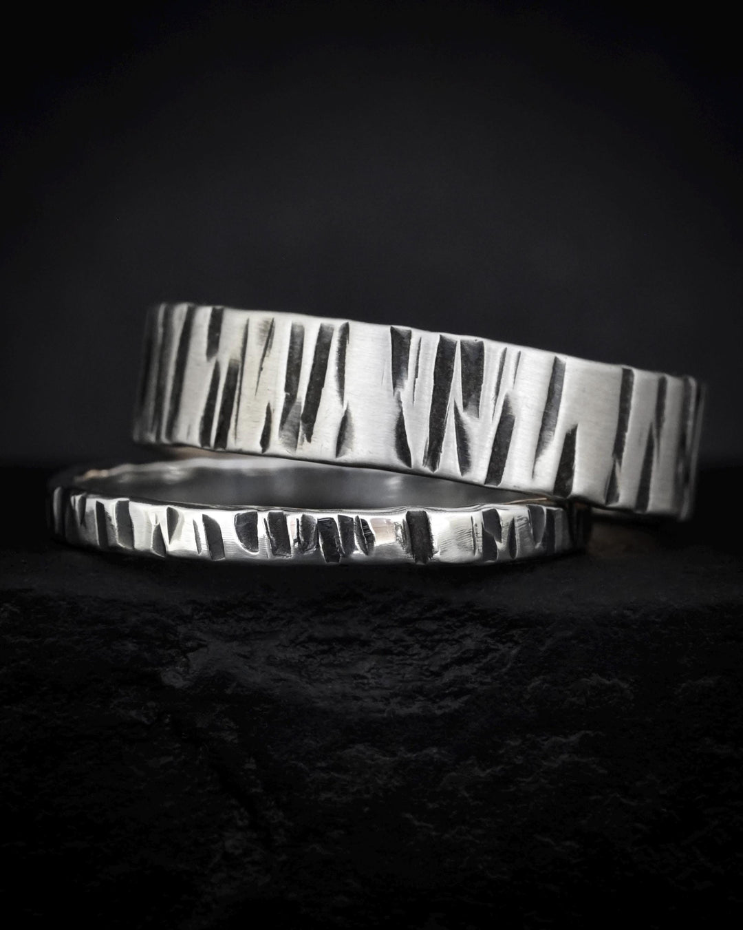 Hammered Slim Striped Band. Rustic Organic Unique Alternative Hammered Textured Wide Wedding Statement Band Ring