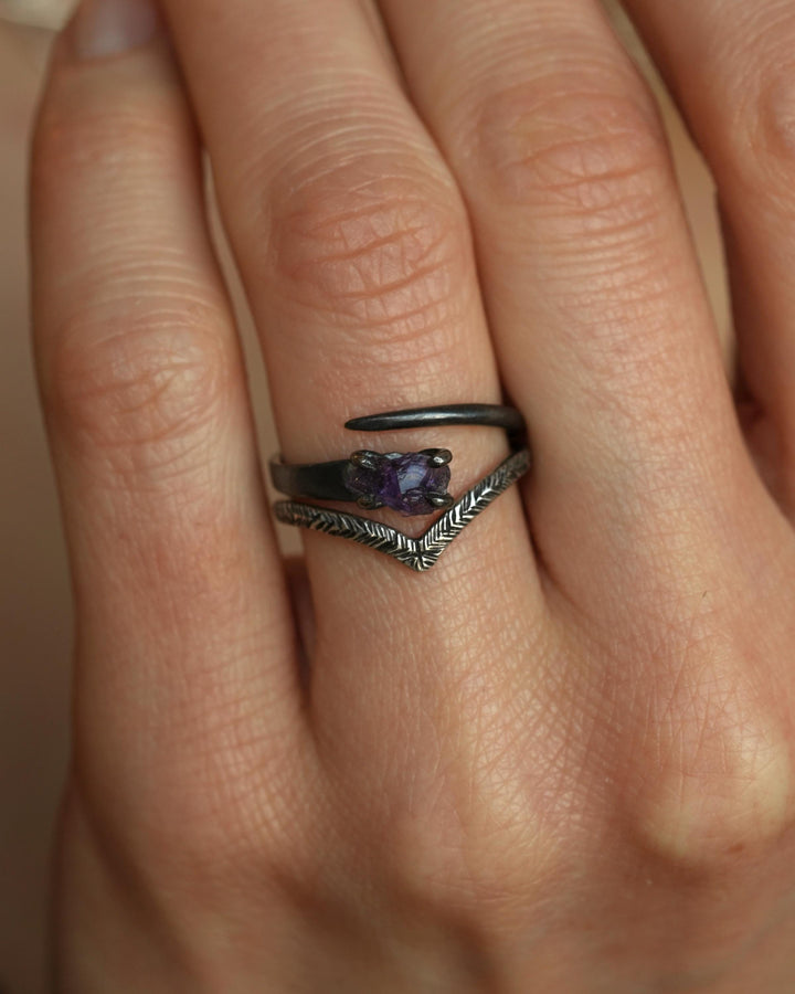 Feather Textured Wave Ring