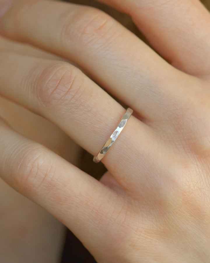 1.5mm Slim Hammered Everyday Ring
