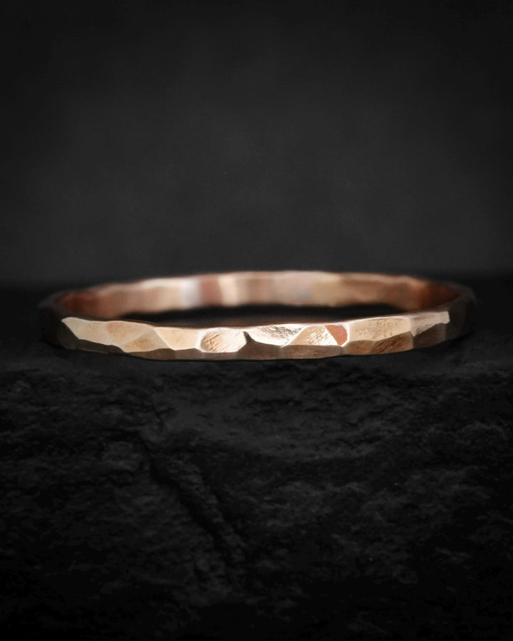 1.5mm Slim Hammered Everyday Ring