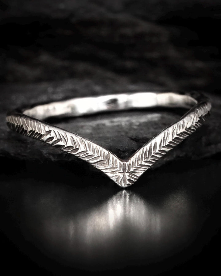 Feather Textured Wave Ring