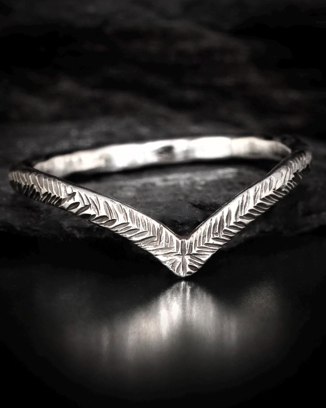 Feather Textured Wave Ring