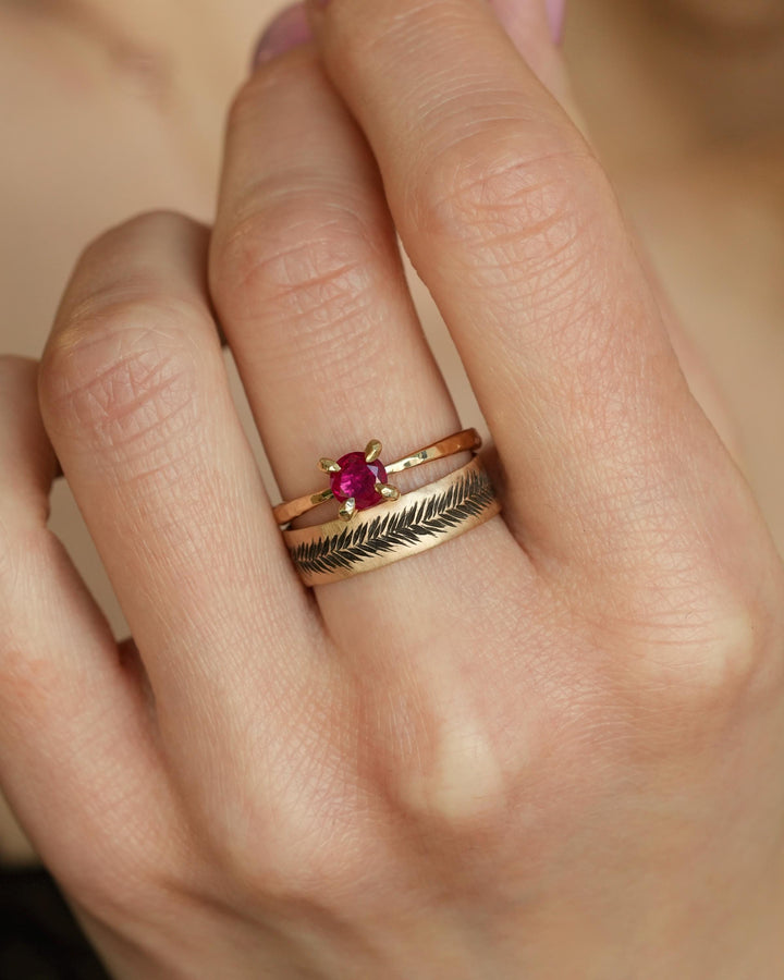 Textured Gold Feather Band Ring