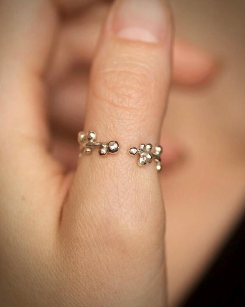 Adjustable Textured Bubble Ring