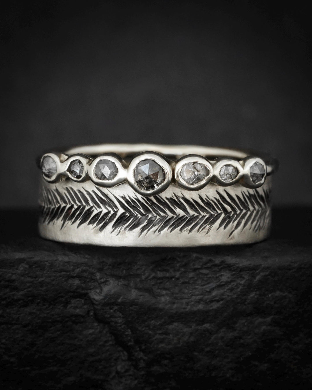Round Galaxy Diamond Bubble Ring