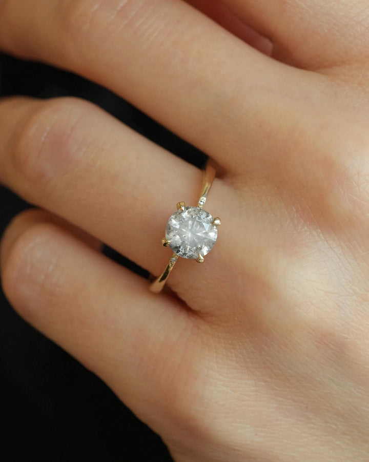 Round Brilliant Cut Diamond Ring