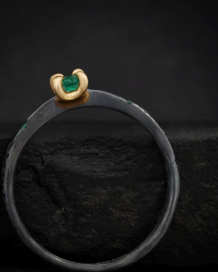 Black Silver Round Emerald Ring