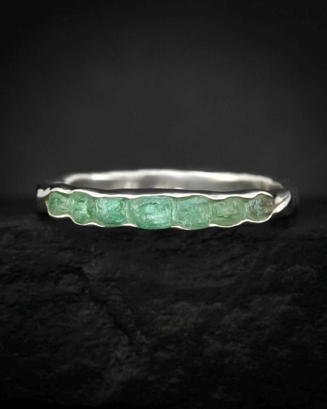 Uncut Light Green Emerald Band
