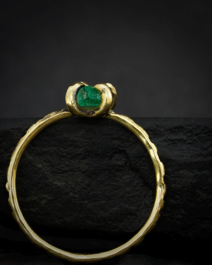Raw Emerald Crystal Ring