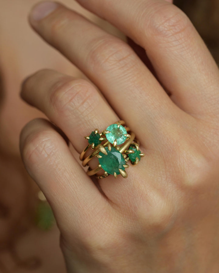 Round Cut Natural Emerald Ring