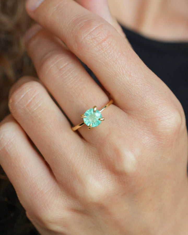 Round Cut Natural Emerald Ring