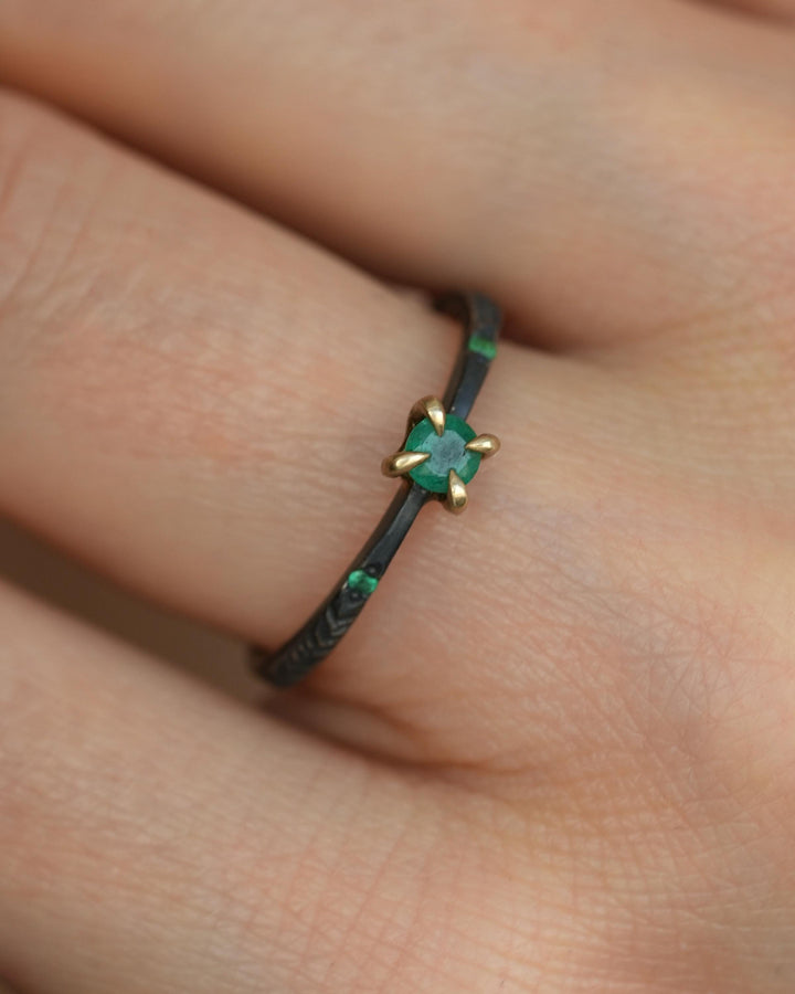 Black Silver Round Emerald Ring