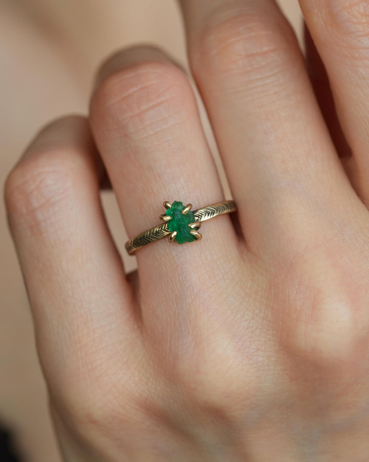 Raw Emerald Crystal Ring