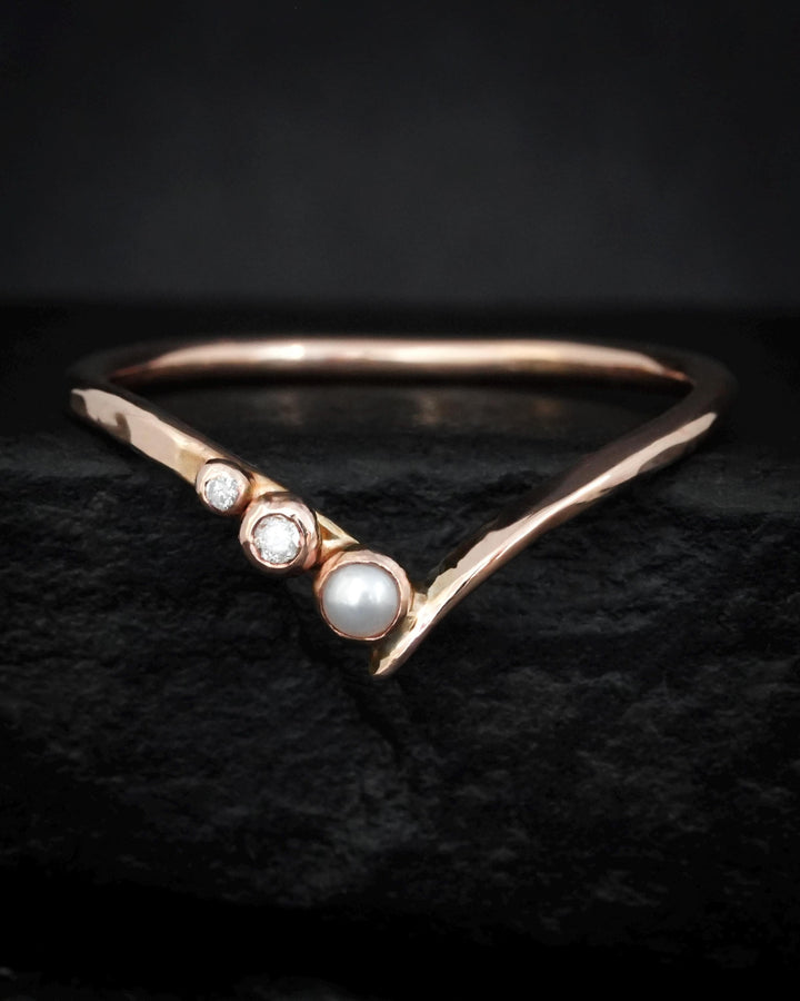 Asymmetrical Dainty Pearl Wave Ring