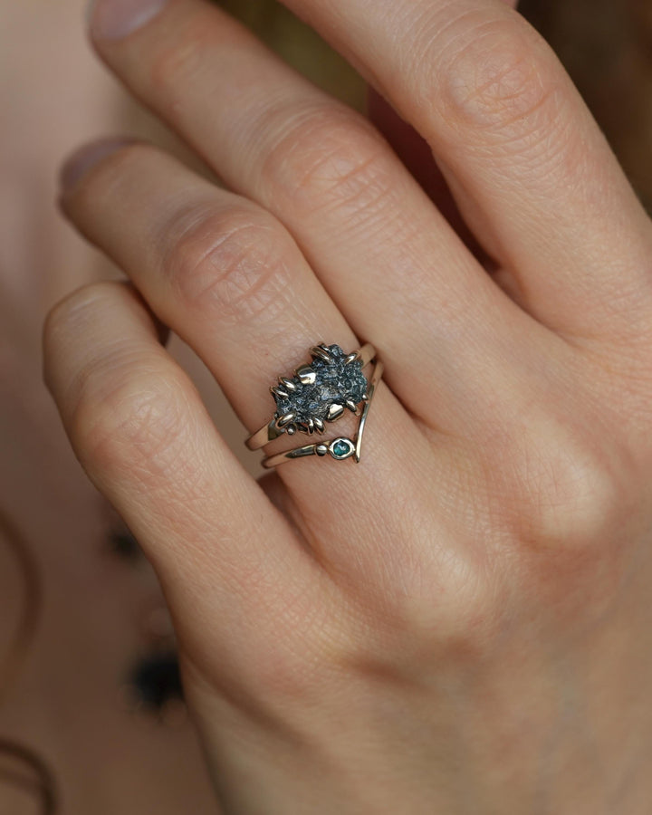 Round Blue Diamond Chevron Ring
