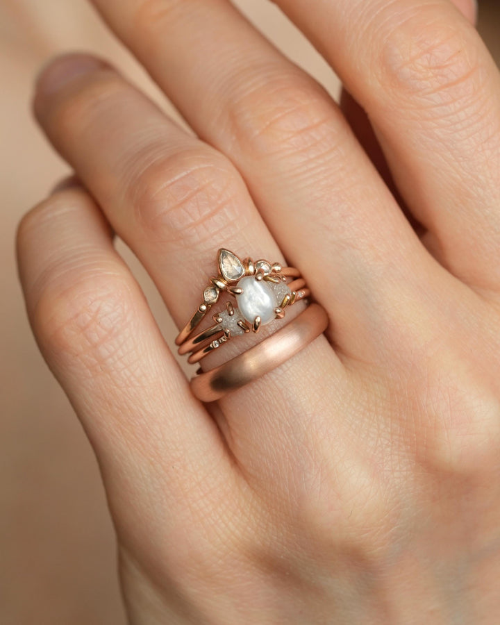 Pear Diamond Wave Wedding Band