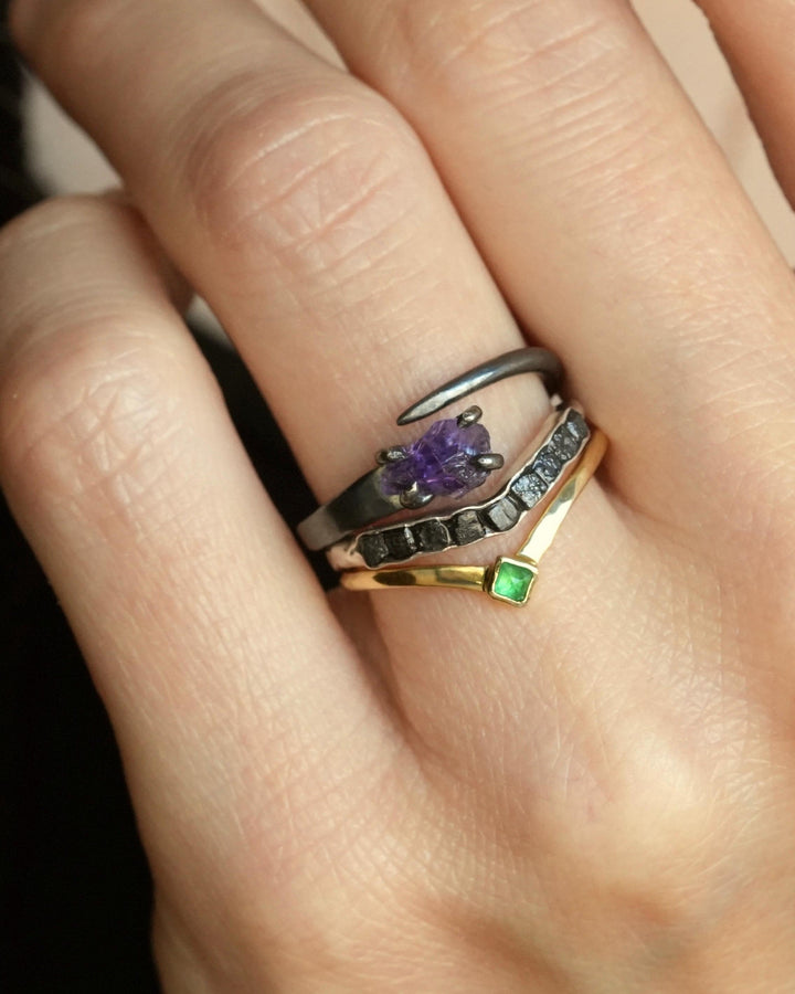 Square Emerald Wedding Wave Band