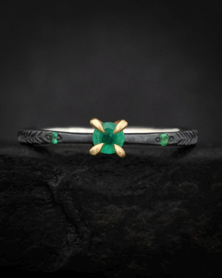 Black Silver Round Emerald Ring