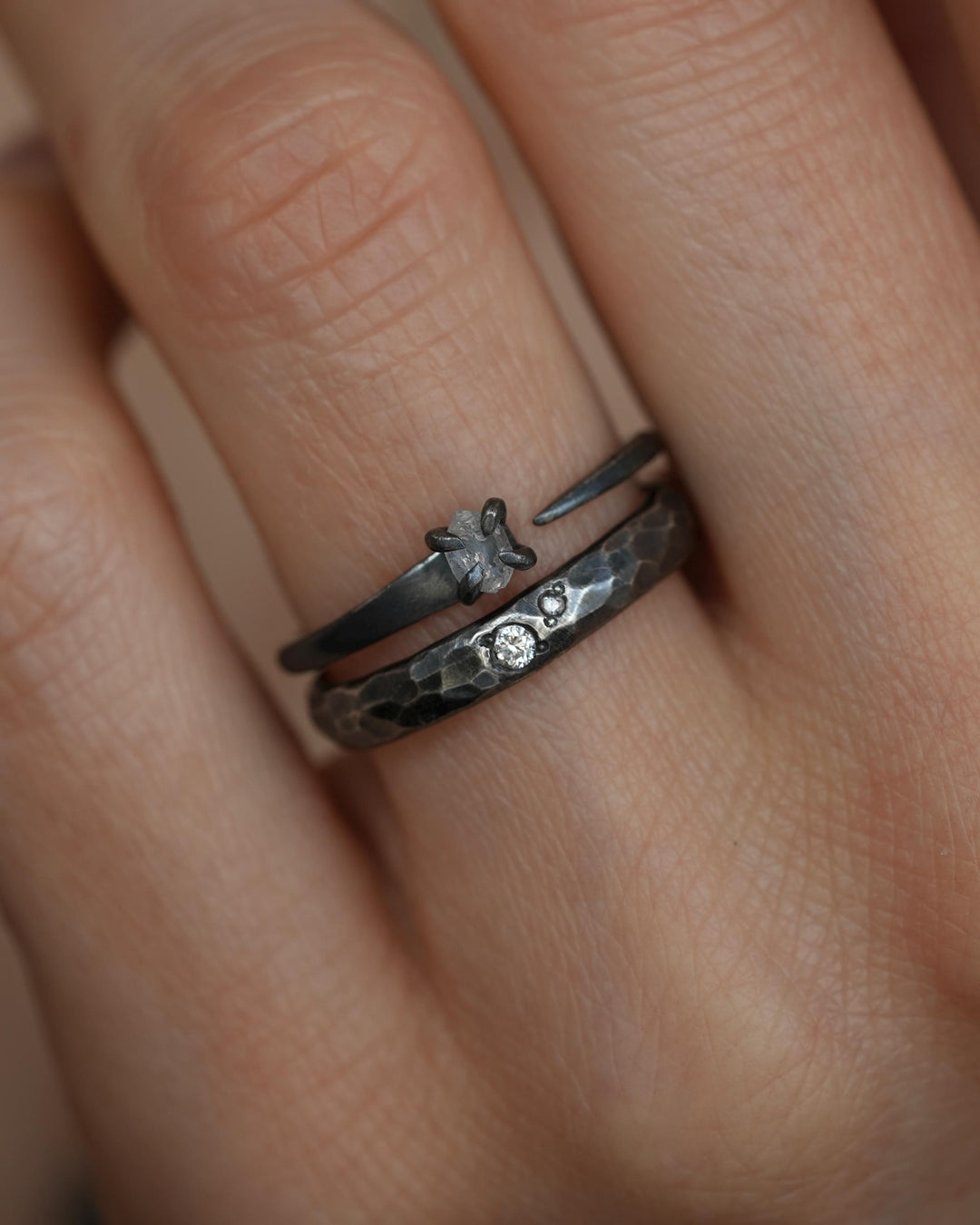 Hammer Textured Diamond Band. Rustic Hammered Solid Silver or Gold Natural Round Diamond Half Round Alternative Wedding Stacking Ring