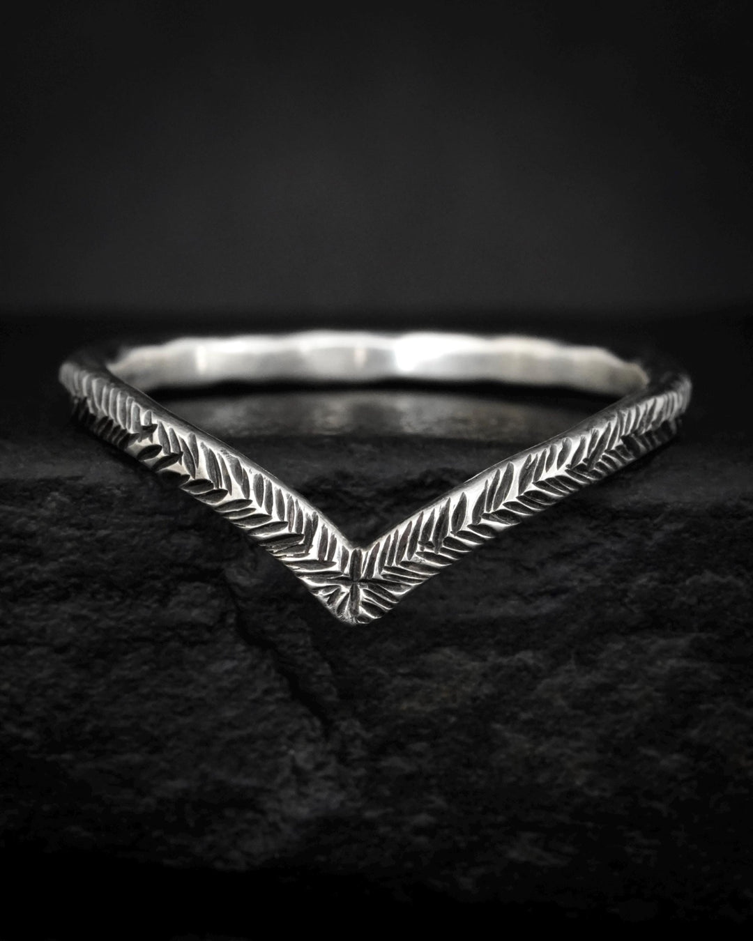 Feather Textured Wave Ring