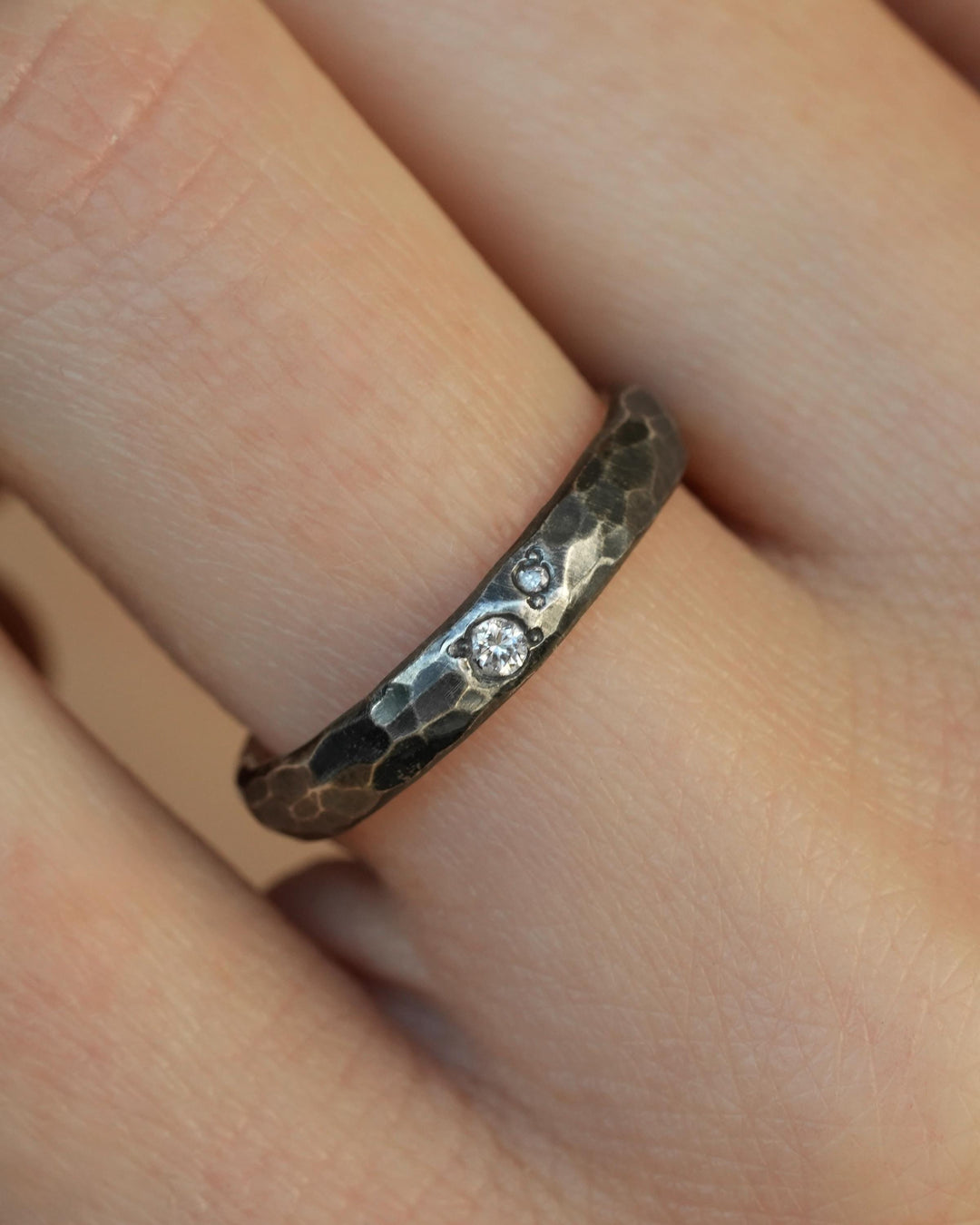 Hammer Textured Diamond Band. Rustic Hammered Solid Silver or Gold Natural Round Diamond Half Round Alternative Wedding Stacking Ring