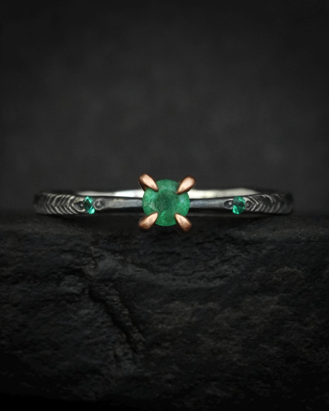 Black Silver Round Emerald Ring