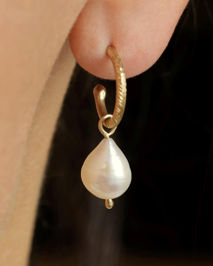 Freshwater Pearl Hoop Earrings