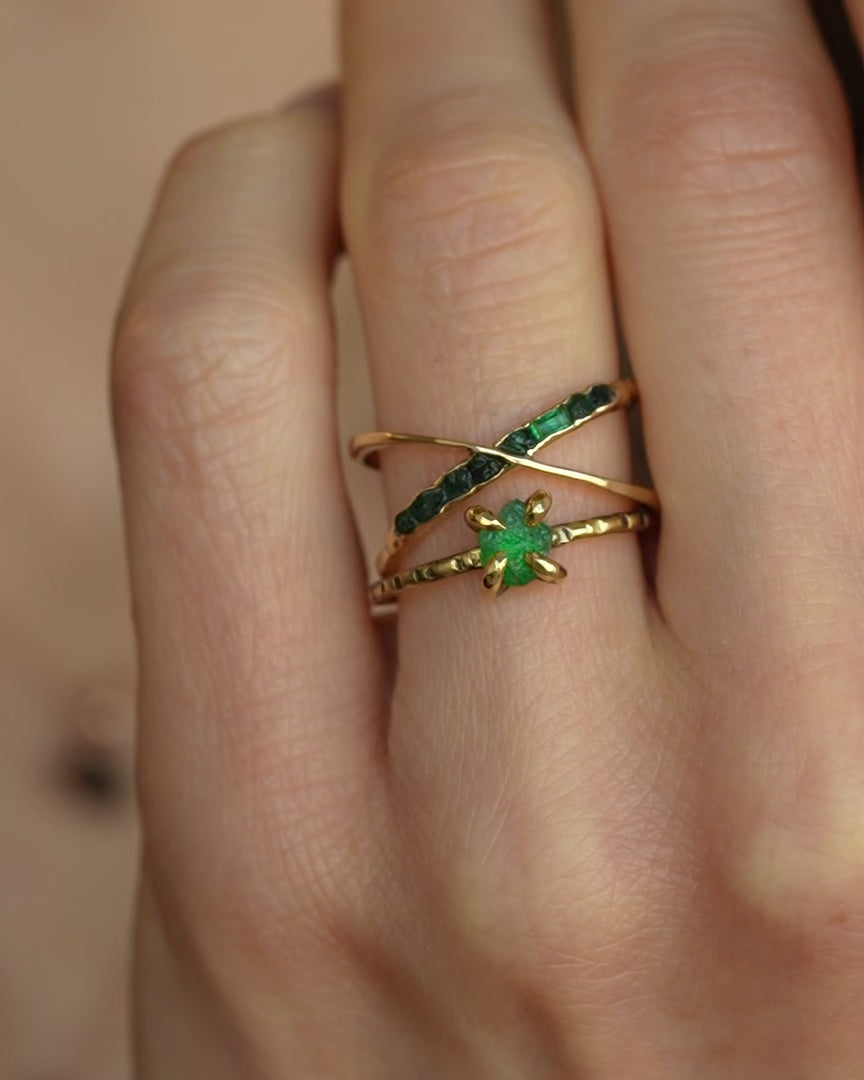 Raw Emerald Crystal Ring