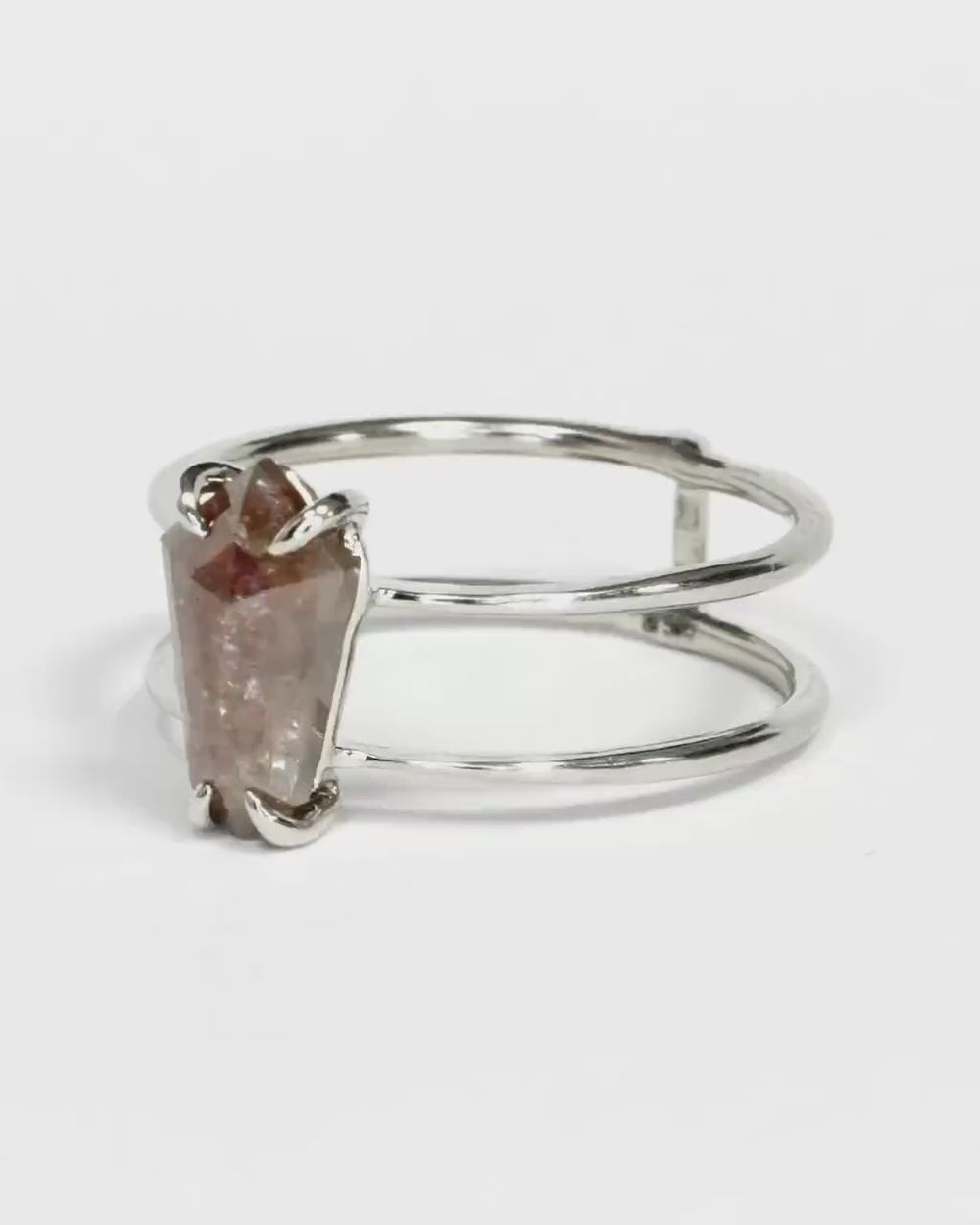 White Gold Red Kite Diamond Ring