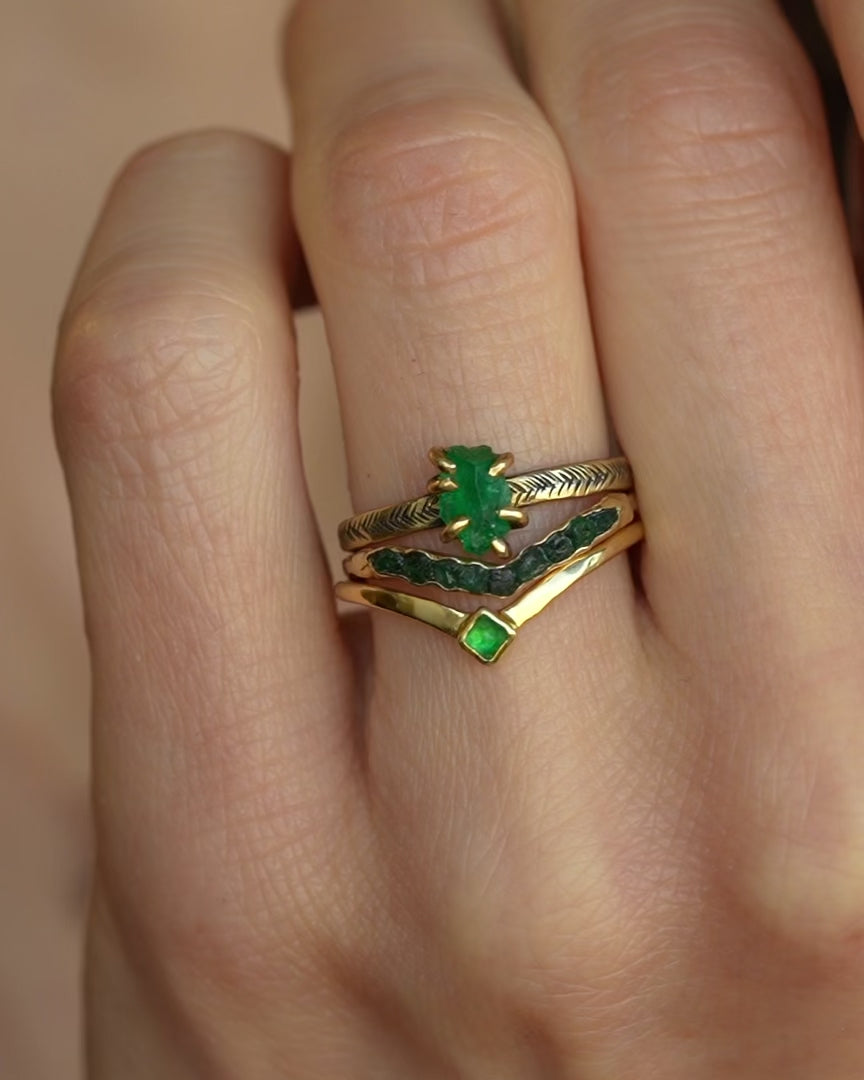 Raw Emerald Crystal Ring