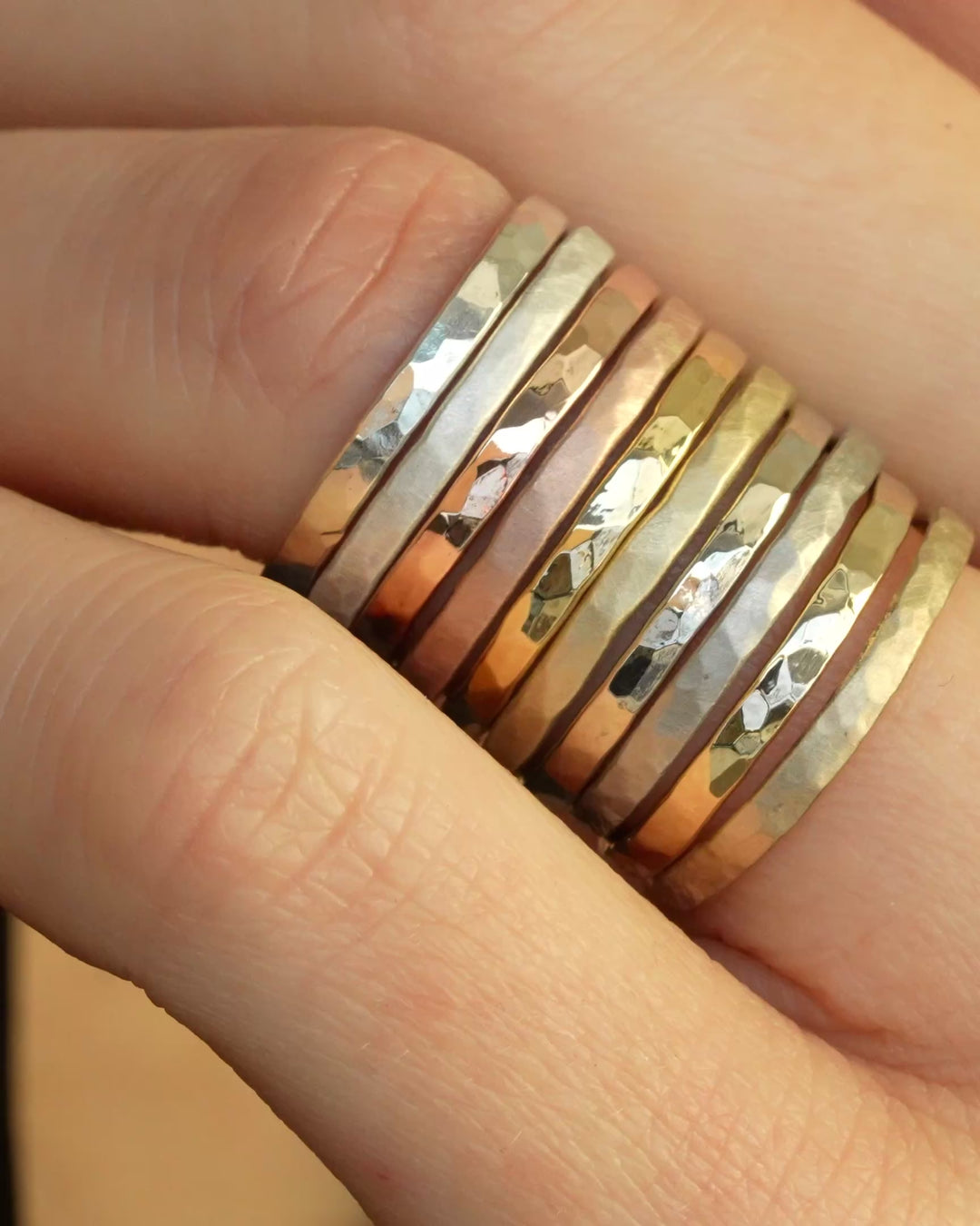 2mm-Hammered-Ring-eMeraki