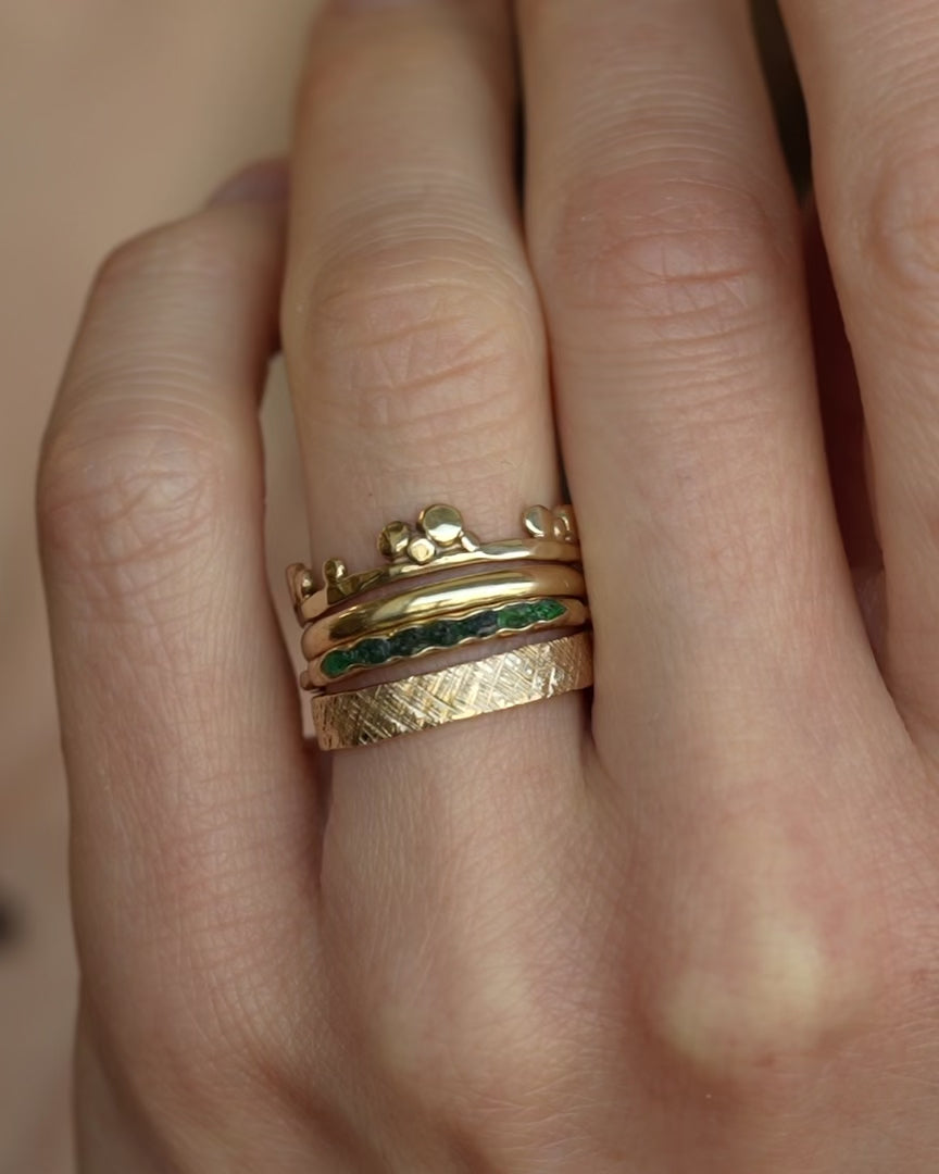 Slim Raw Emerald Band