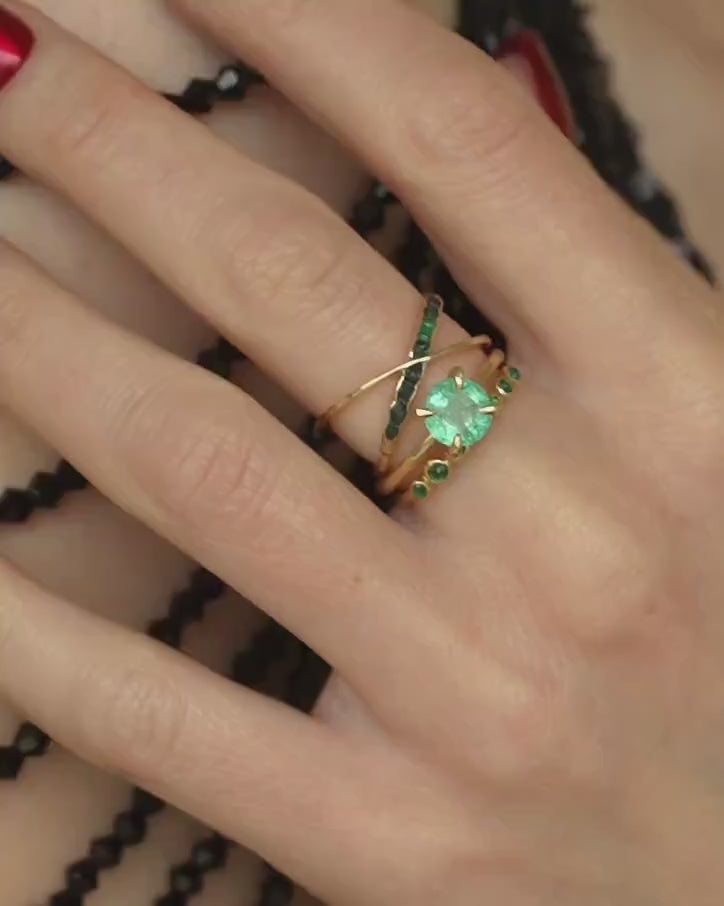 Round Cut Natural Emerald Ring