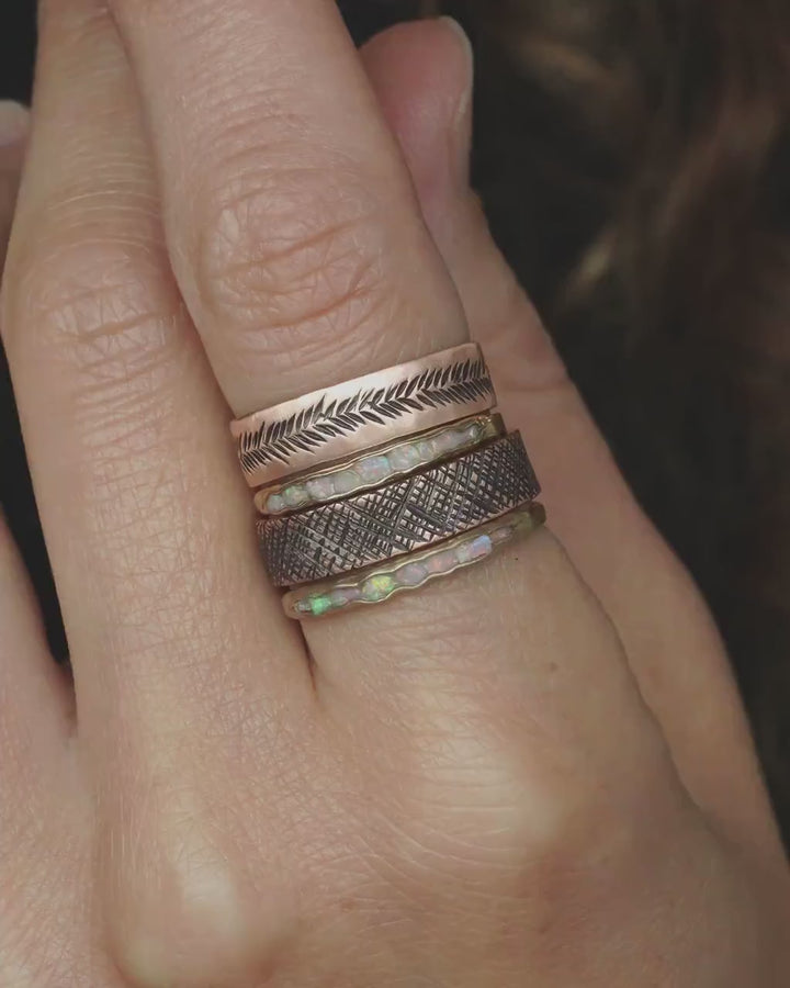 Criss-Cross Textured Band Ring Set