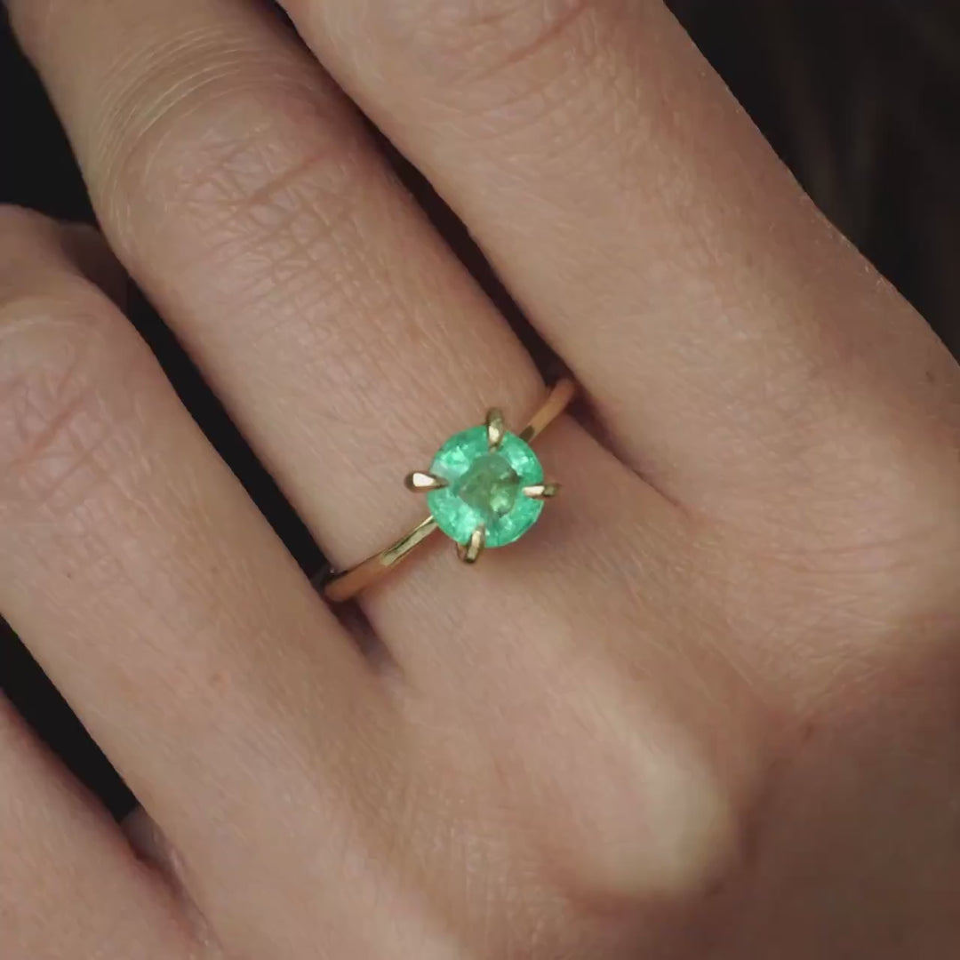 Natural Emerald Ring