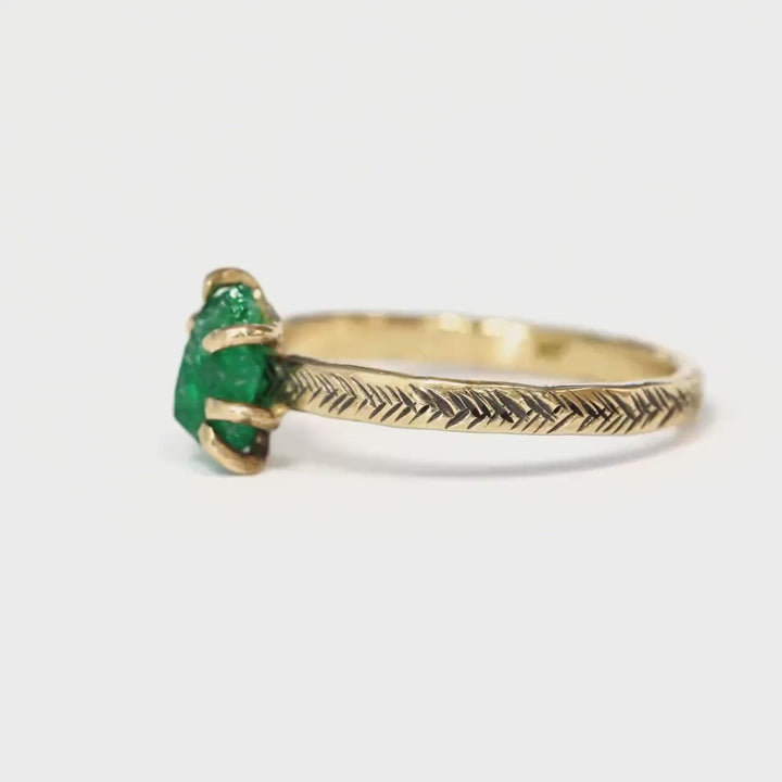 Raw Emerald Crystal Ring