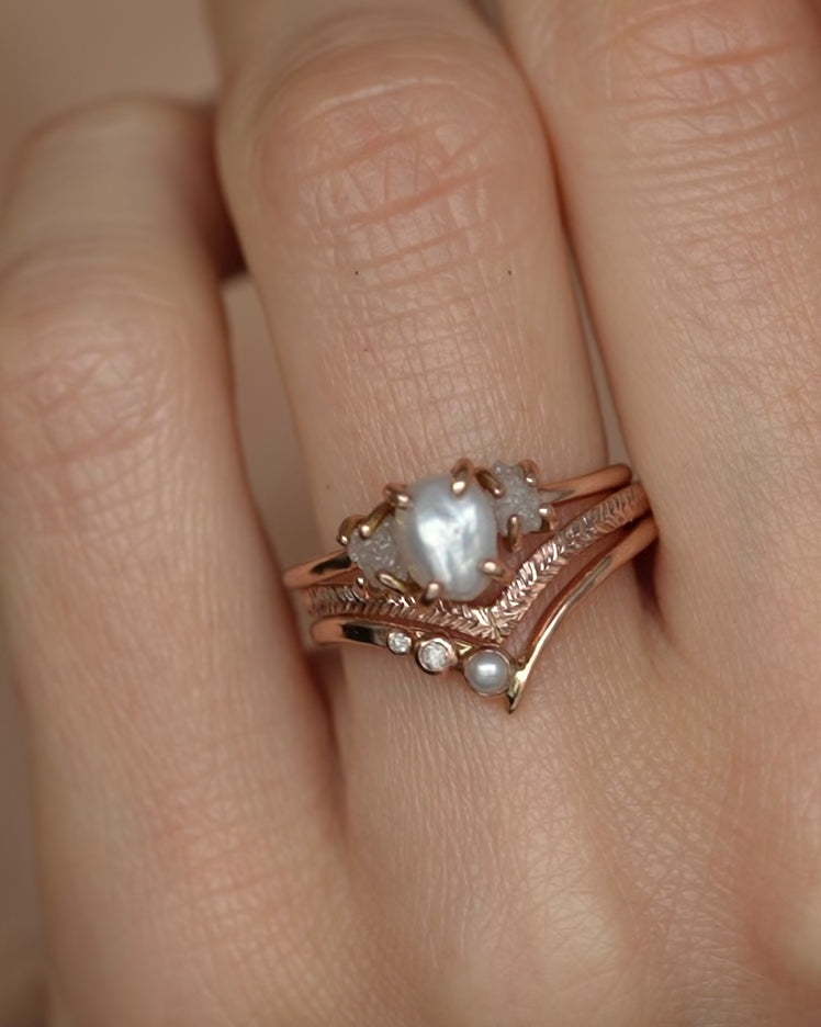 Asymmetrical Dainty Pearl Wave Ring